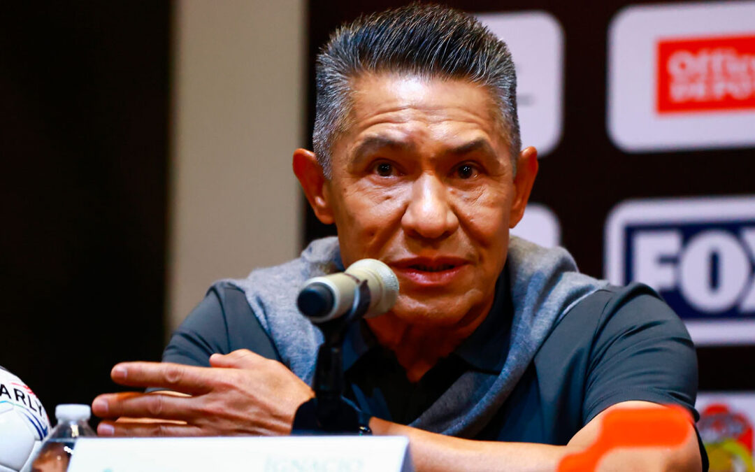 Ambriz Enfatiza la Necesidad de Resultados: ‘No Usaremos la Venta del León como Excusa’