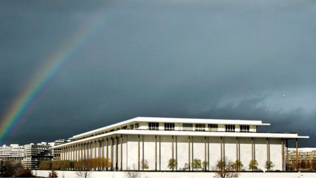 La Fascinante Historia del Mármol del Centro Kennedy: Piedra Fundamental del Mundial 2026