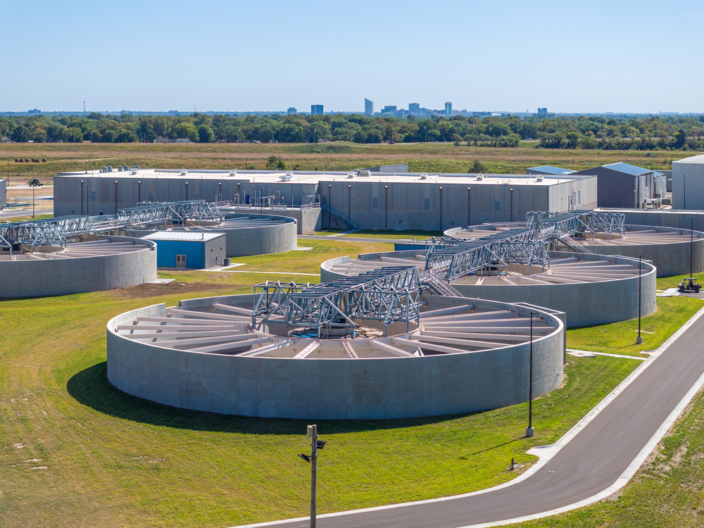 Wichita Aumenta Tarifas de Agua en un 23% Tras Retrasos en Proyectos de Infraestructura