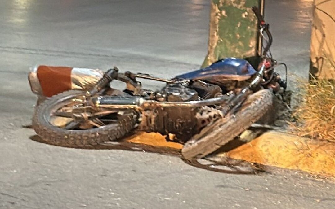 Accidente de taxi en Gómez Palacio deja a menor ciclista herido y el conductor se da a la fuga