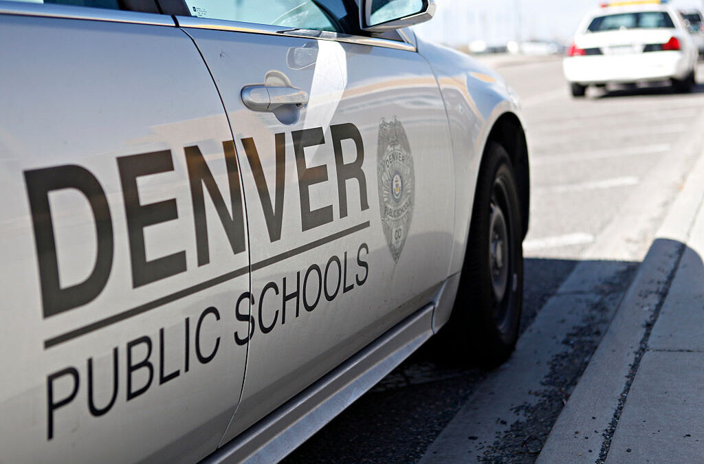 Disminución de Matrícula en las Escuelas Públicas de Denver Impulsada por la Salida de Estudiantes Inmigrantes