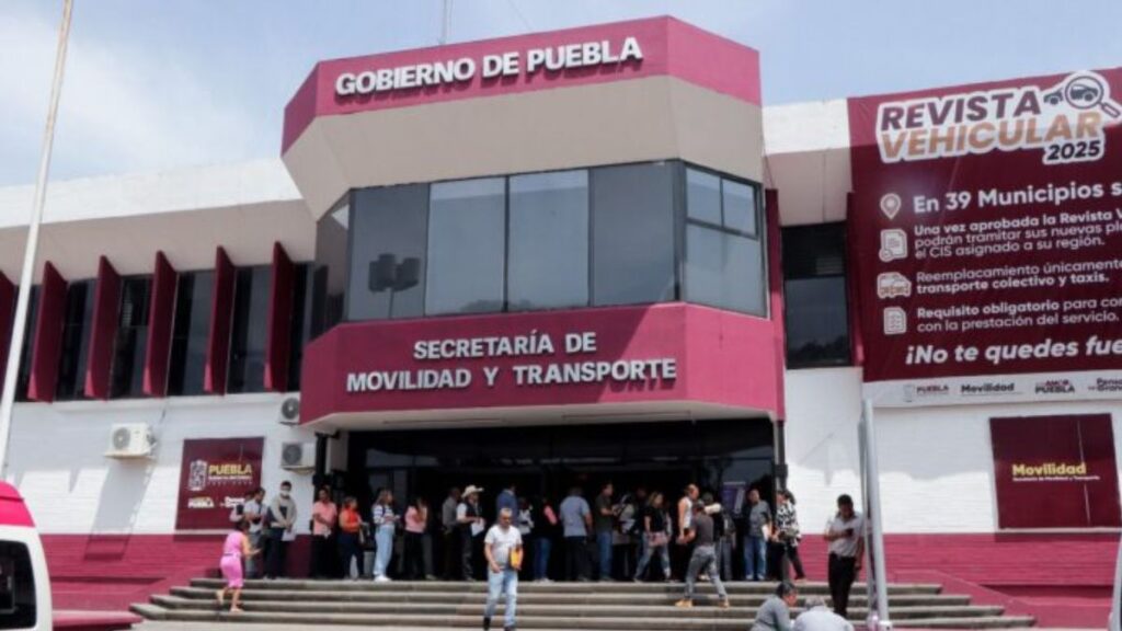 Denuncian ‘Coyotes’ en Trámites de la SMT de Puebla: Autoridades Responden