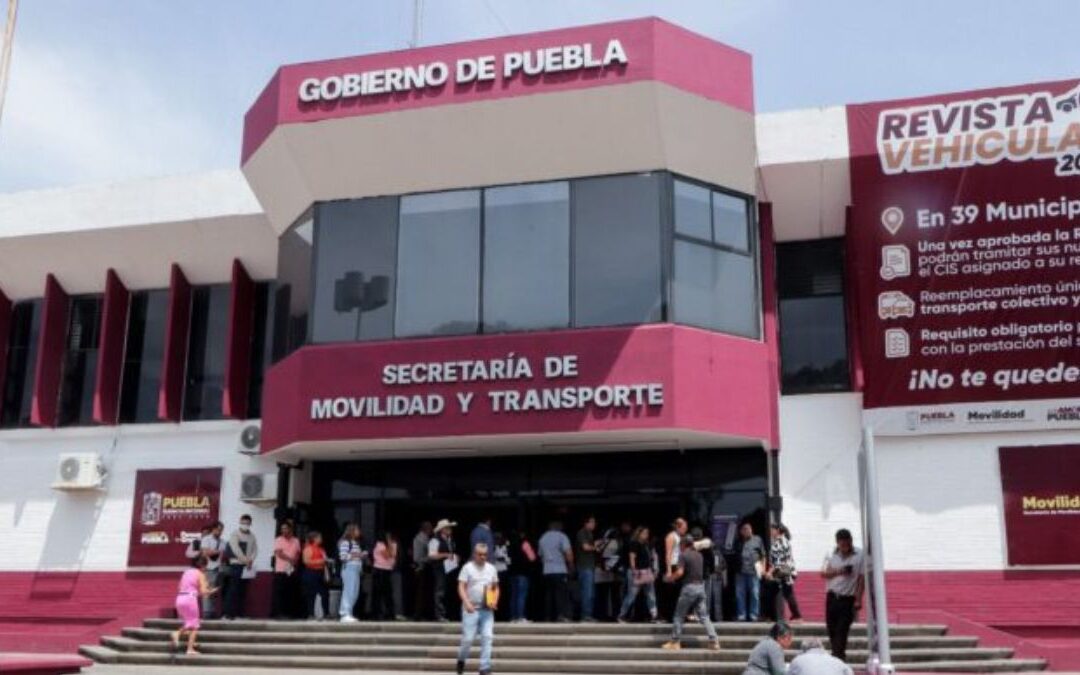 Denuncian ‘Coyotes’ en Trámites de la SMT de Puebla: Autoridades Responden