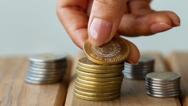 Aumento salarial 2026: ¿Cuánto recibirás si tu sueldo es de 15 mil pesos mensuales?