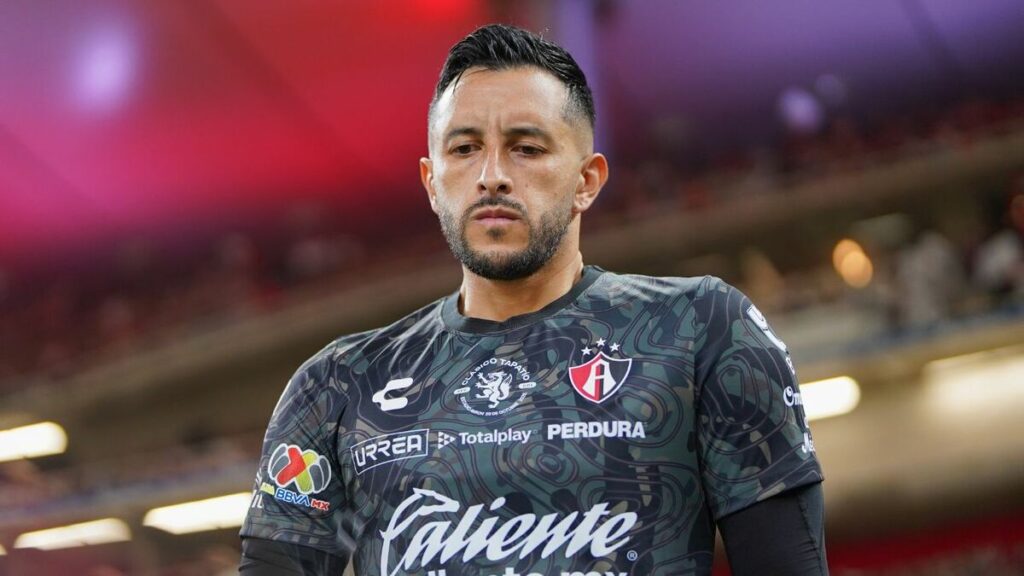 Camilo Vargas Mantiene su Compromiso con Atlas: ¡Renueva por Tres Años Más!