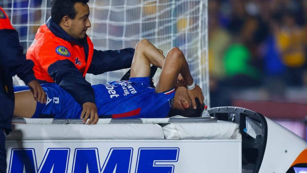 Lesión Grave para Jesús Chiquete Orozco: Impacto en el Fútbol en Stockton