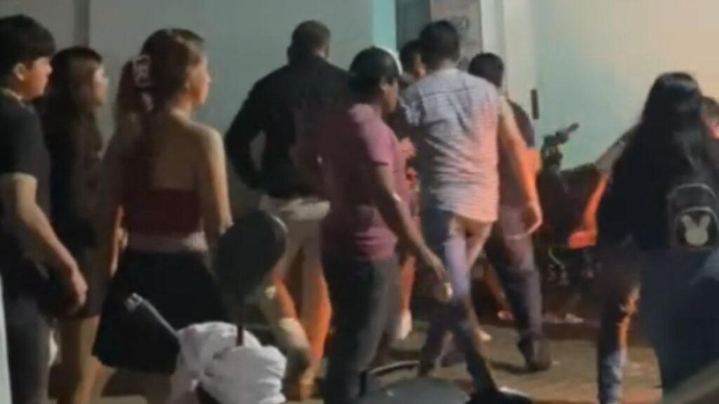 Muere Abner, joven quemado en concierto de Los Cadetes de Linares en Chiapas