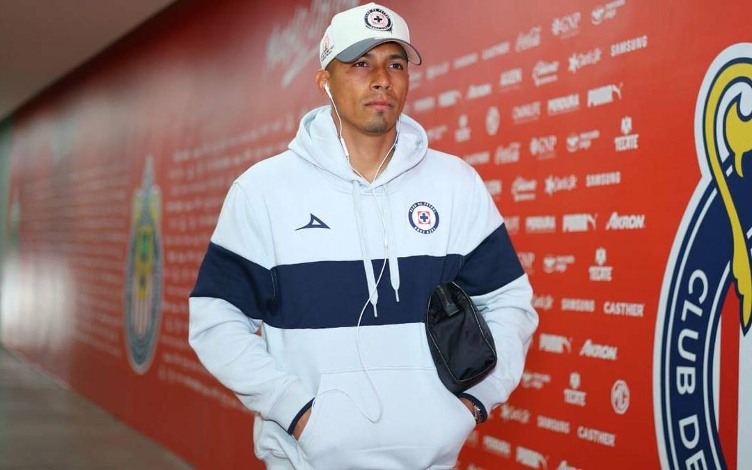 Chivas se Prepara para la Incorporación de Ángel Sepúlveda Tras la Eliminación de Cruz Azul