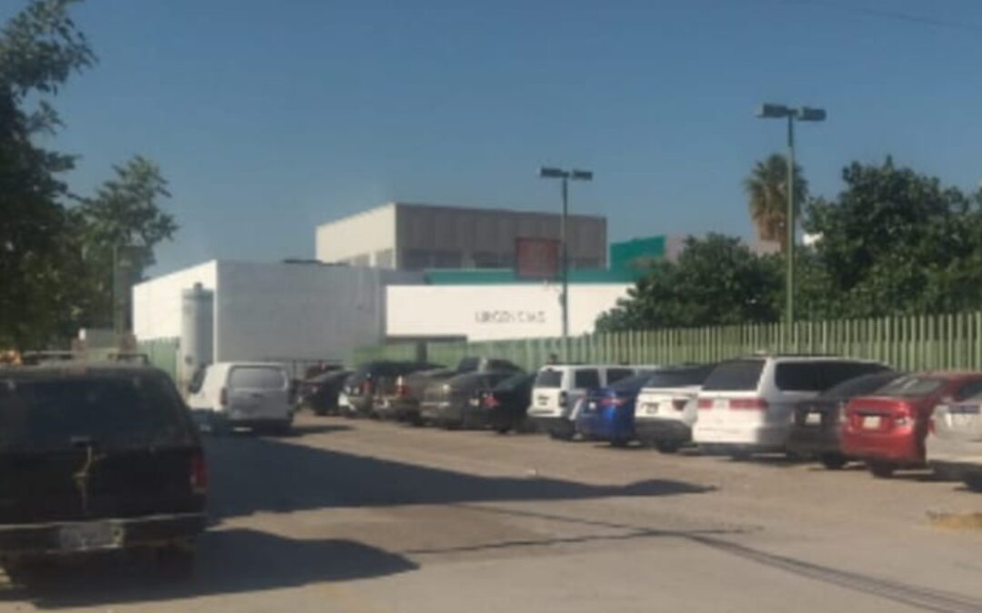 Accidente de Tráfico en Gómez Palacio: Vehículo Volcado en Plena Calle