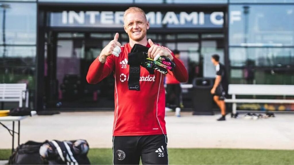 Futbolista Bicampeón con León y Ganador de la MLS Cup con Messi, Sin Jugar un Solo Partido