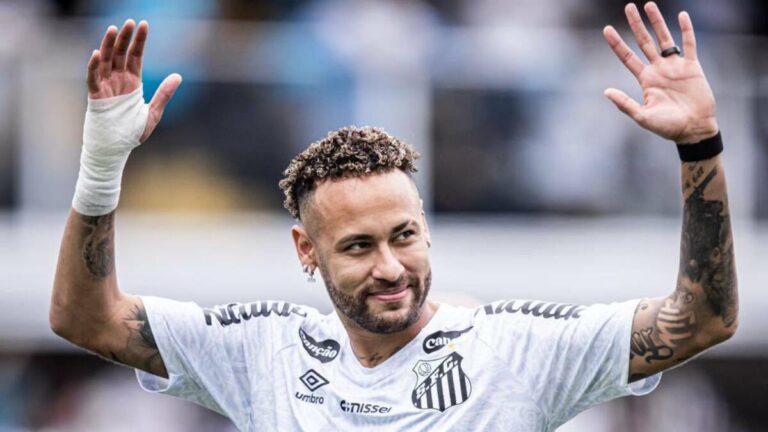 Neymar impulsa a Santos a la salvación en el Brasileirao y la clasificación a la Copa Sudamericana