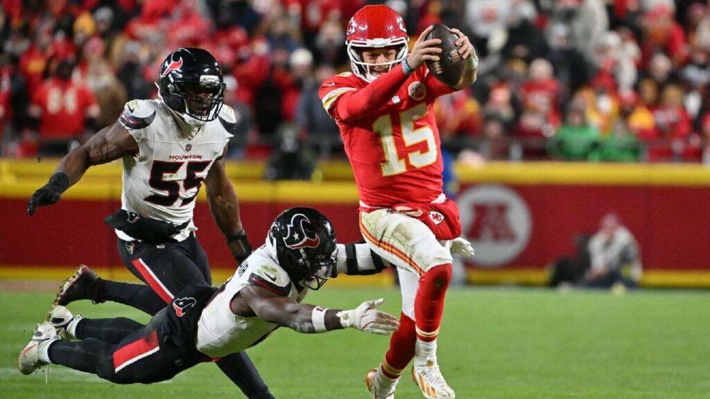 ¡Los Chiefs fuera de los Playoffs tras derrota en Arrowhead ante los Texans!