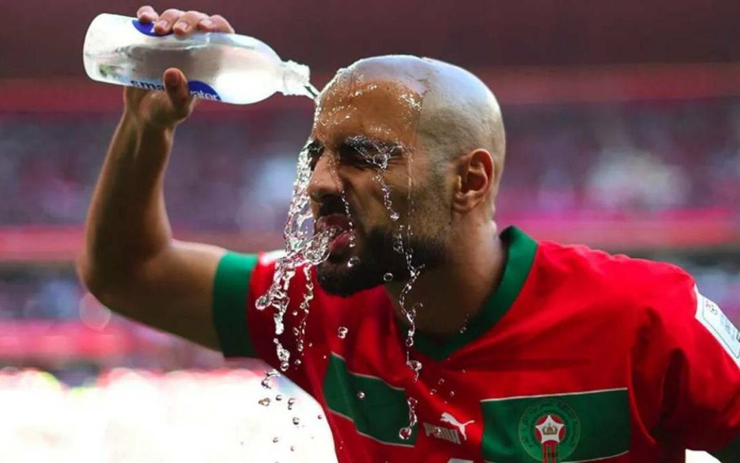 Nuevas reglas de la FIFA para el Mundial 2026: pausas de hidratación frente al calor extremo