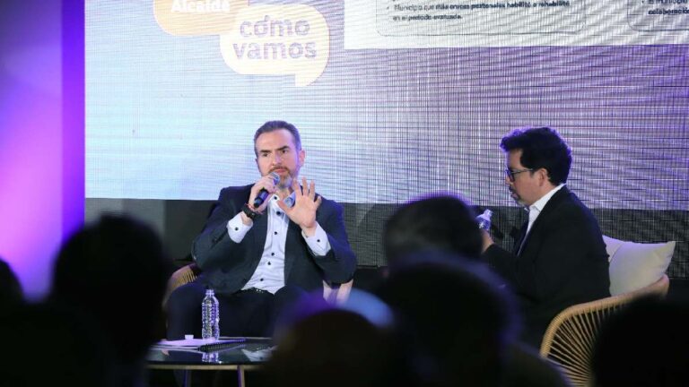 Monterrey Lidera en Desempeño, Mientras García Reprueba en Evaluación de Alcalde