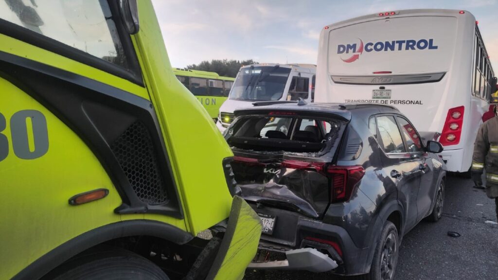 Accidente Carretero en Saltillo-Zacatecas Provoca Caos Vial y Deja 2 Heridos