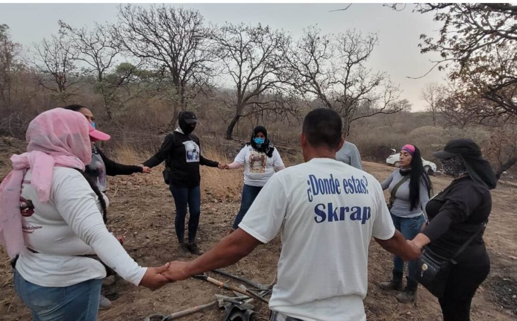 Colectivo de Búsqueda de Personas Urge a Autoridades a Atender Fosas Clandestinas en Jalisco