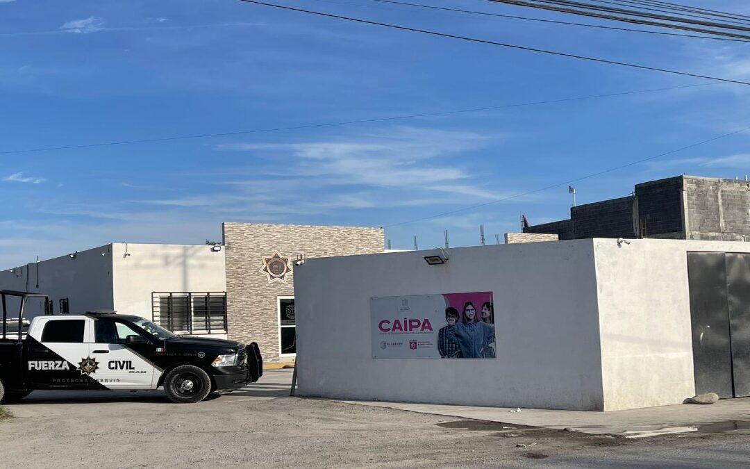 Hombre Muerto en Celda Tras Presunta Agresión con Arma Blanca en El Carmen