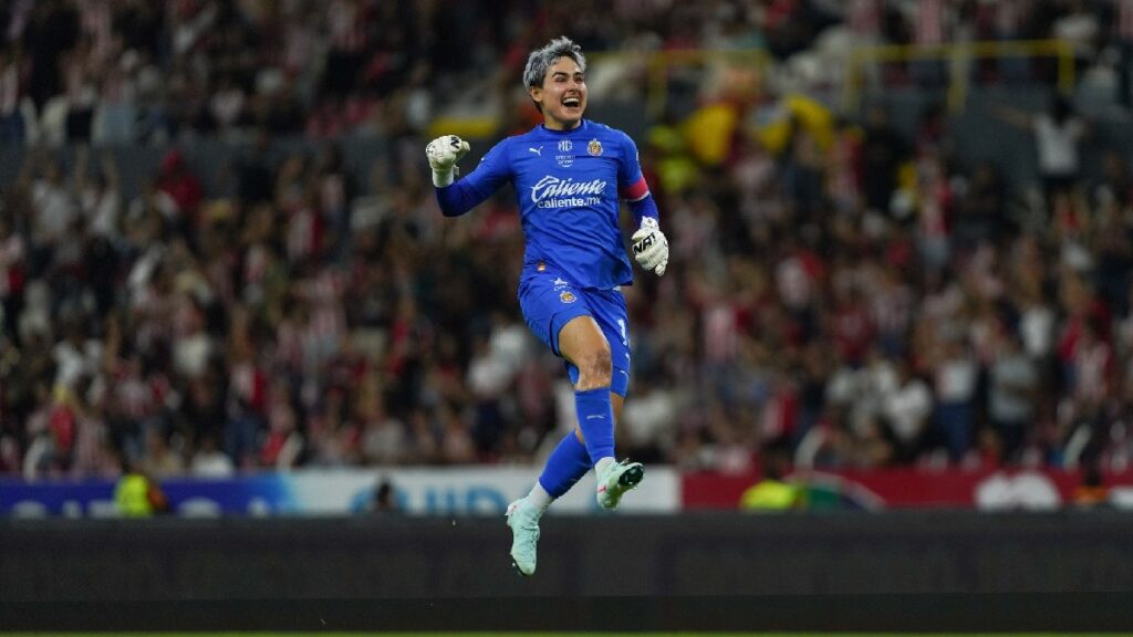 Blanca Félix Regresa a Entrenamientos con Chivas Femenil Tras Superar Lesión