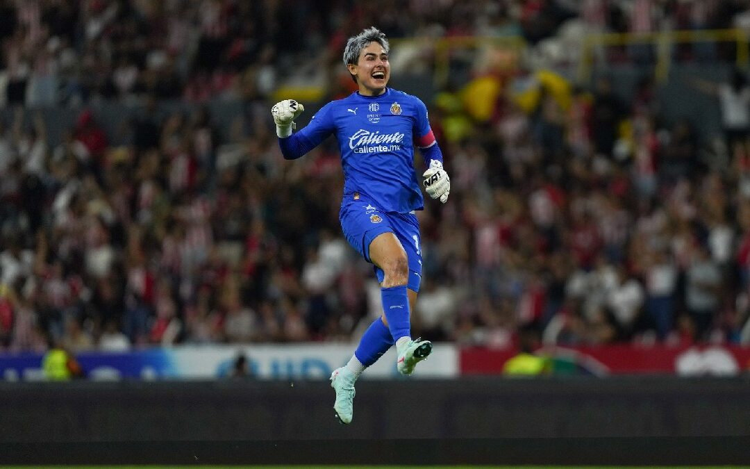 Blanca Félix Regresa a Entrenamientos con Chivas Femenil Tras Superar Lesión