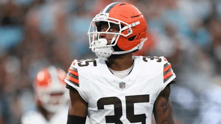 Raiders: incorporación de Chigozie Anusiem y baja por lesión de Kyu Blu Kelly