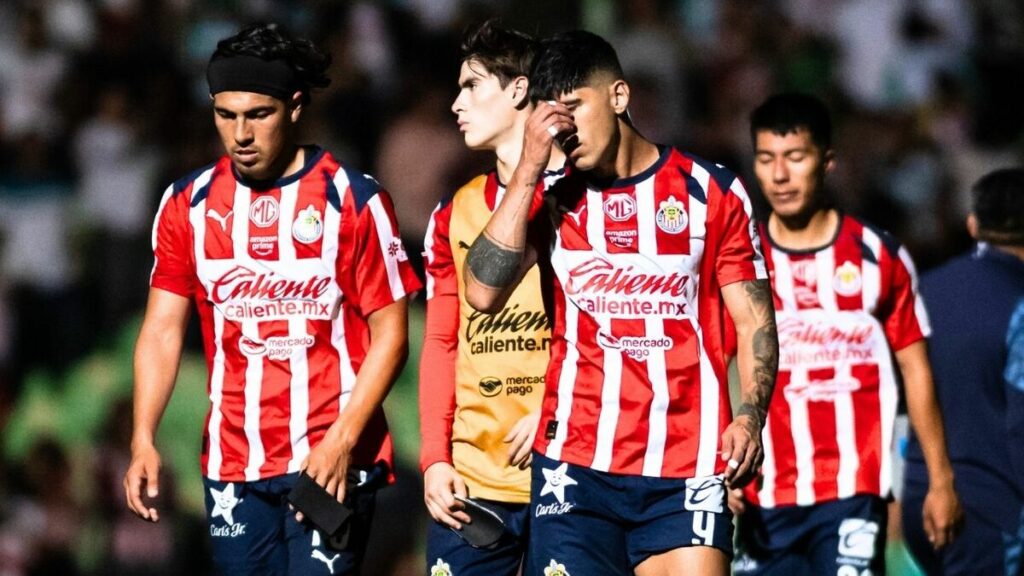 Chivas y el Futuro de Pulido: ¿Una Decisión en el Aire?