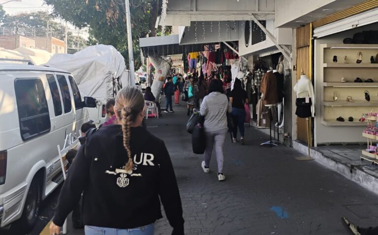 Robo de Celulares en Guadalajara: Comerciantes Hablan sobre la Crisis en la Zona Popular