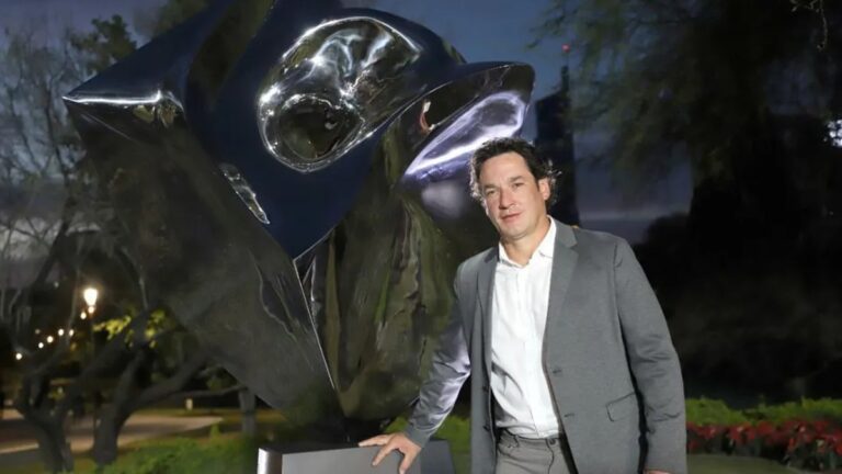 Descubre las Obras Monumentales de Gustavo Vélez en el Parque Rufino Tamayo