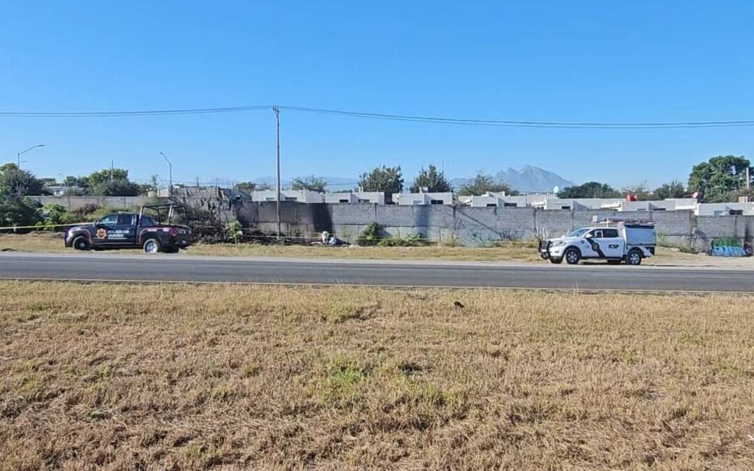 Descubren cuerpo calcinado en un terreno baldío en Juárez, Nuevo León