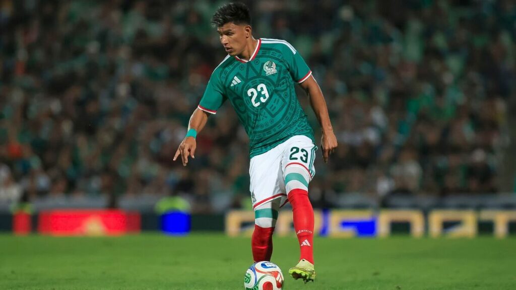 Descubre la playera retro de México inspirada en el Mundial 1986: ¡Imágenes oficiales!