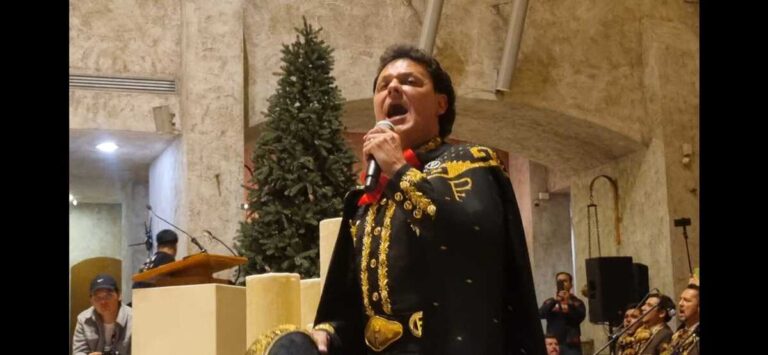Pedro Fernández Rinde Tributo a la Virgen de Guadalupe con una Serenata Emotiva en San Pedro Garza García