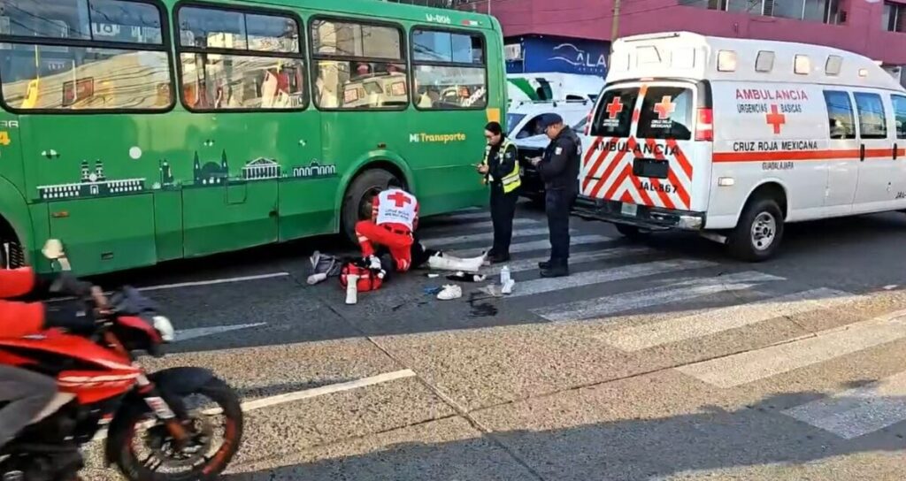 Accidente en Guadalajara: Madre e hija embestidas por camión de la ruta 175A