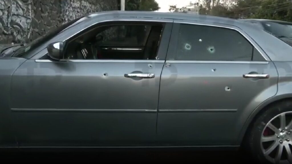 Tlalpan: Policías CdMx Encuentran Auto Abandonado con Impactos de Bala Tras Huida del Conductor