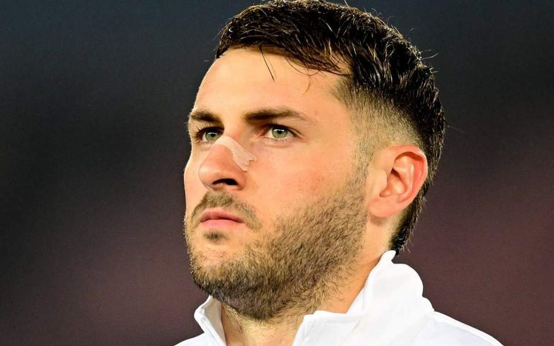 Milan busca un goleador argentino para desafiar a Santiago Gimenez en la competencia futbolística