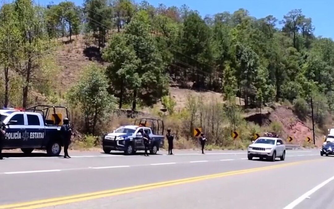 Cuerpos Abandonados en la Carretera Durango-Mazatlán: Aumentan Vigilancia de Autoridades