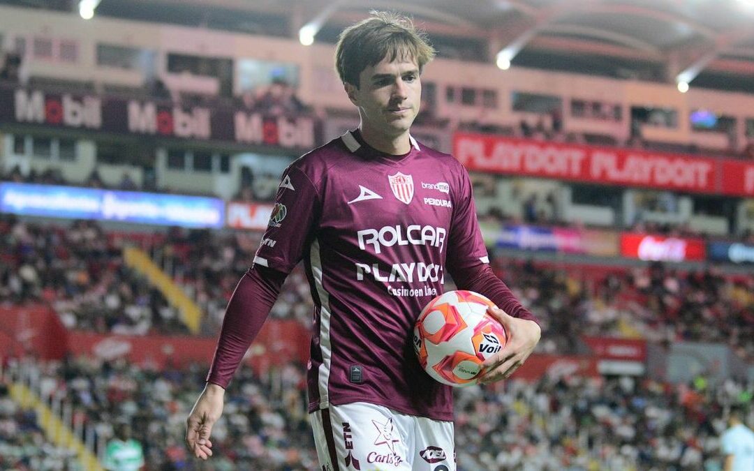 Necaxa Lanza Playera de Edición Limitada Inspirada en Deadpool: Detalles de Compra en México