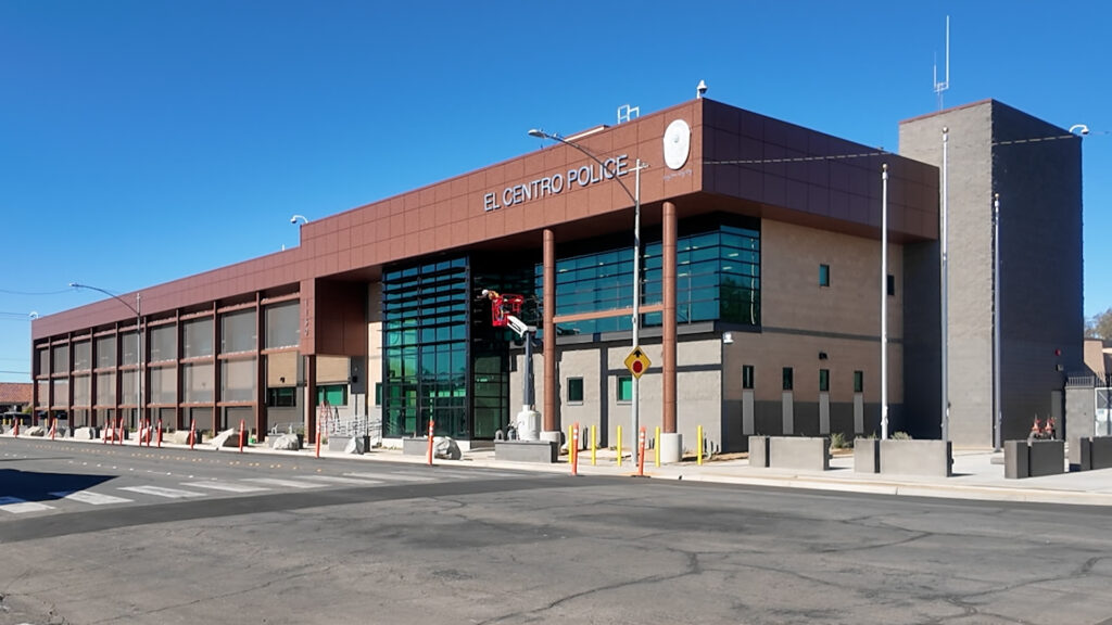 La Nueva Estación de Policía de El Centro Comienza a Operar para Mejorar la Seguridad Pública