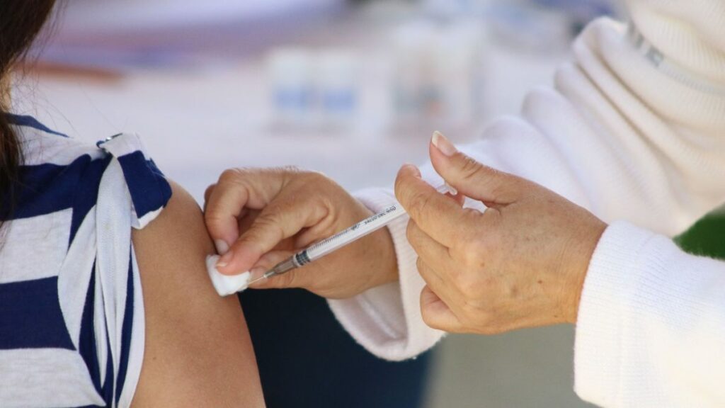 Encuentra aquí dónde vacunarte contra la influenza en Torreón