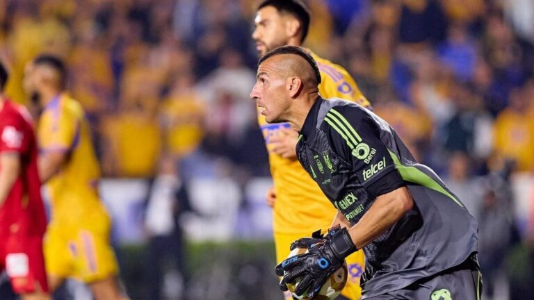 Nahuel Guzmán Rompe Récords Futbolísticos y Supera a Miguel Marín