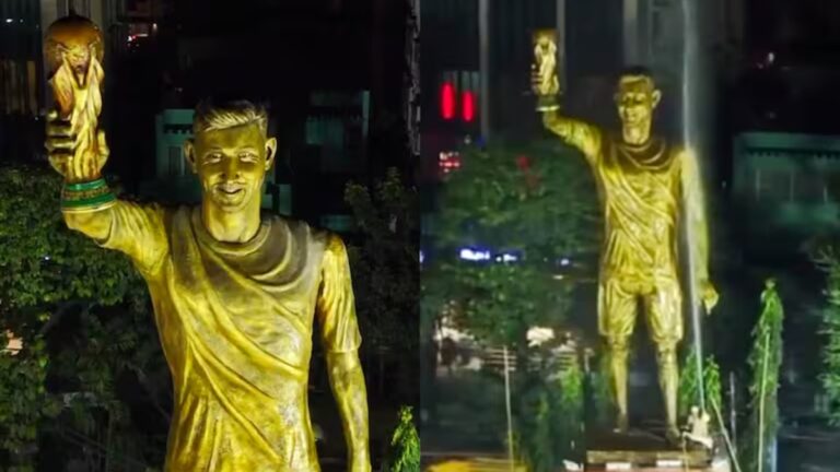 La Majestuosa Estatua de Lionel Messi en la India: Un Imán Turístico
