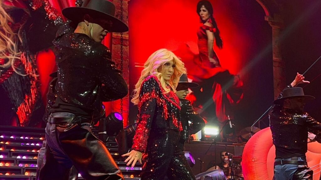 Yuri Deslumbra por Segunda Vez en la Arena Monterrey: Un Concierto Inolvidable