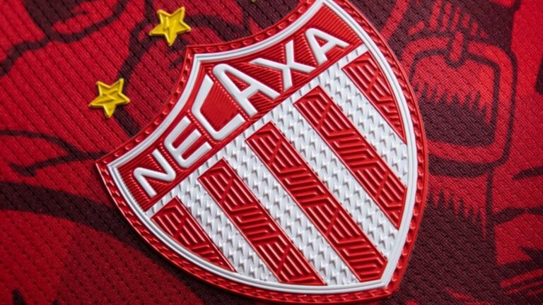 Necaxa Presenta su Nuevo Jersey Colaborativo con Deadpool: Todo lo que Debes Saber