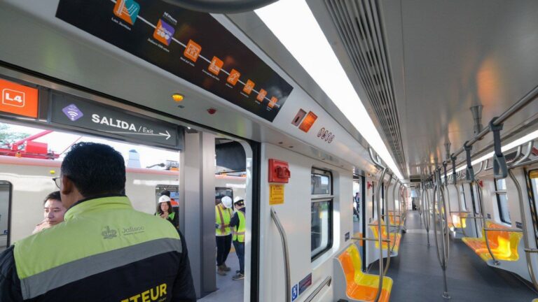 Descubre la Línea 4 del Tren Ligero: características y capacidad de transporte público en Stockton