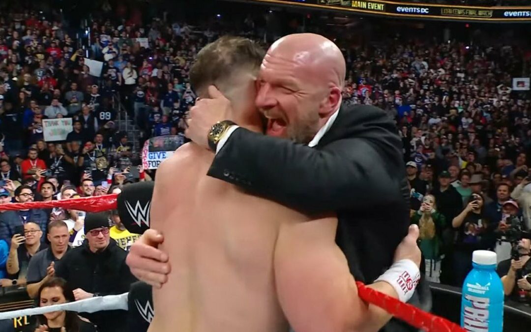 Aficionados de la WWE Critican a Triple H tras la Derrota de John Cena