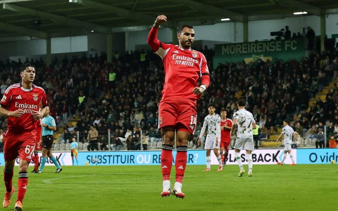 Benfica Brilla en Moreirense: Pavlidis Lidera la Victoria en la Liga Portugal