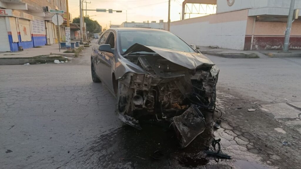 Accidente Automovilístico en San Pedro: Choque Deja Daños Cuantiosos