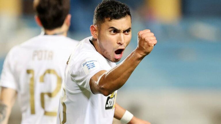 Orbelín Pineda Brilla: Gol y Éxito del AEK Atenas sobre Panetolikos