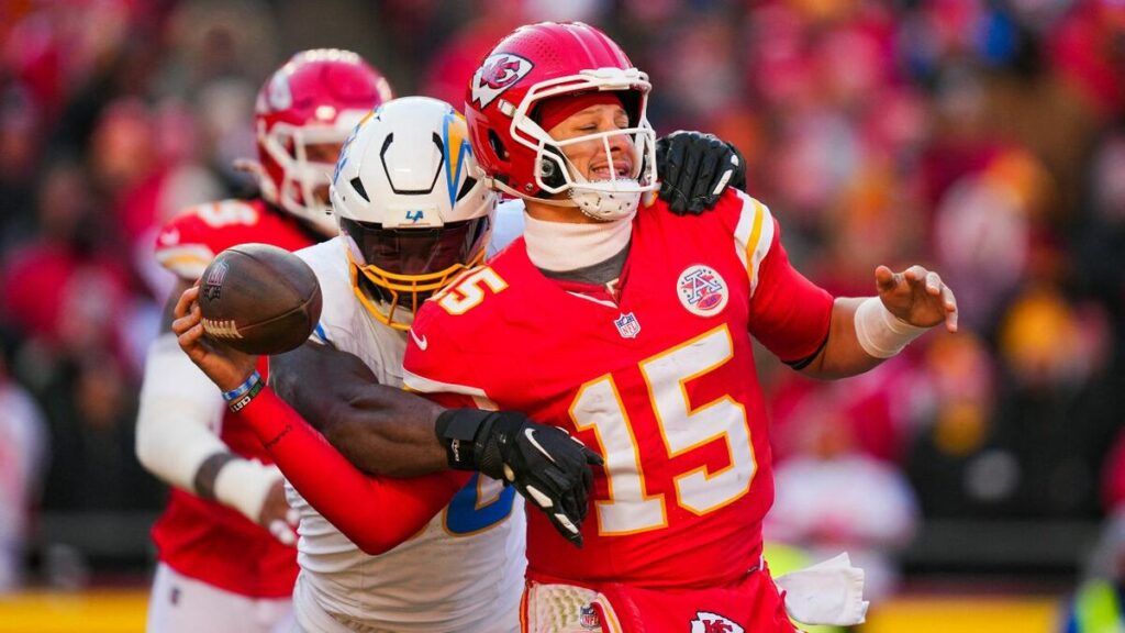 Los Chiefs Eliminados: Sin Oportunidades de Playoffs por Primera Vez en 11 Años y Lesión de Patrick Mahomes