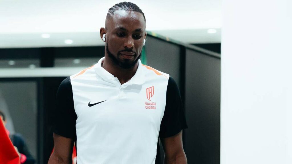 Despido de Míchel González: ¿Qué significa para Julián Quiñones en el Al-Qadsiah?