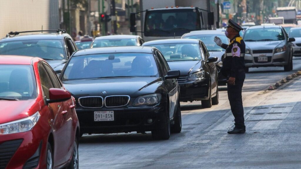 Hoy No Circula en CdMx y Edomex: Vehículos que Disfrutan Descanso el 15 de Diciembre