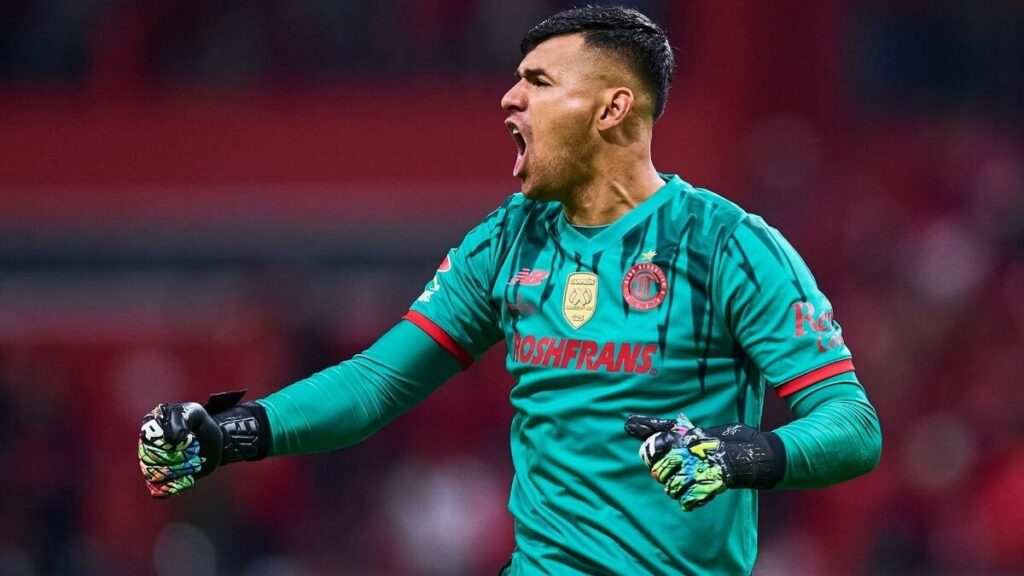 Luis García: De Suplente a Talismán del Bicampeonato del Turco Mohamed